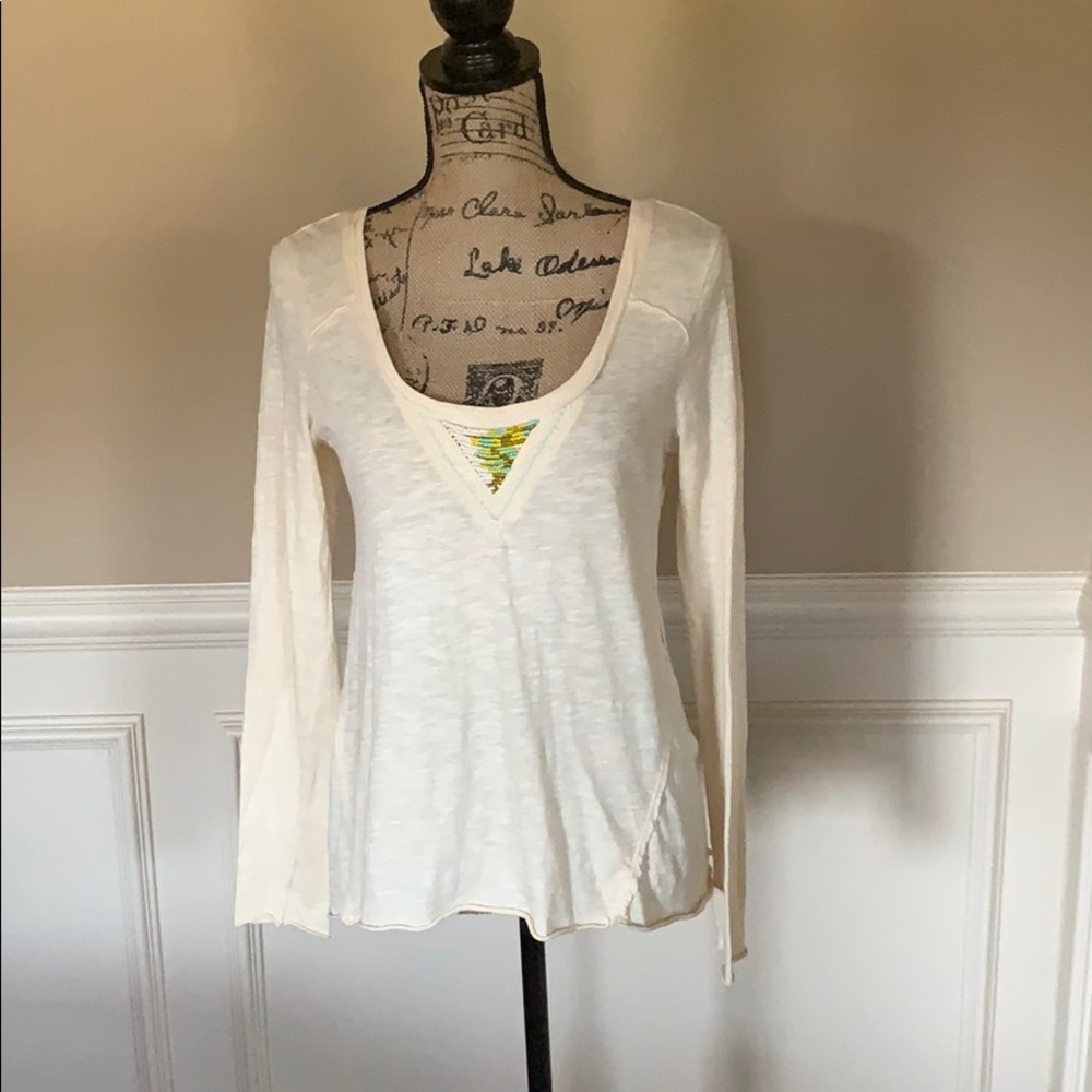 ✨Free People Lightweight Beaded Long Sleeve Top - Picture 1 of 8